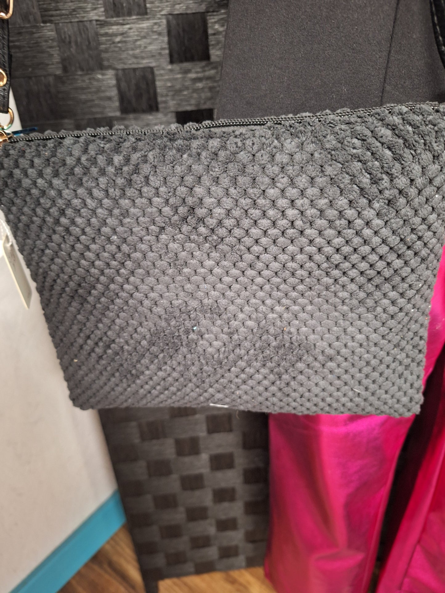 Be Clever Black Crossbody