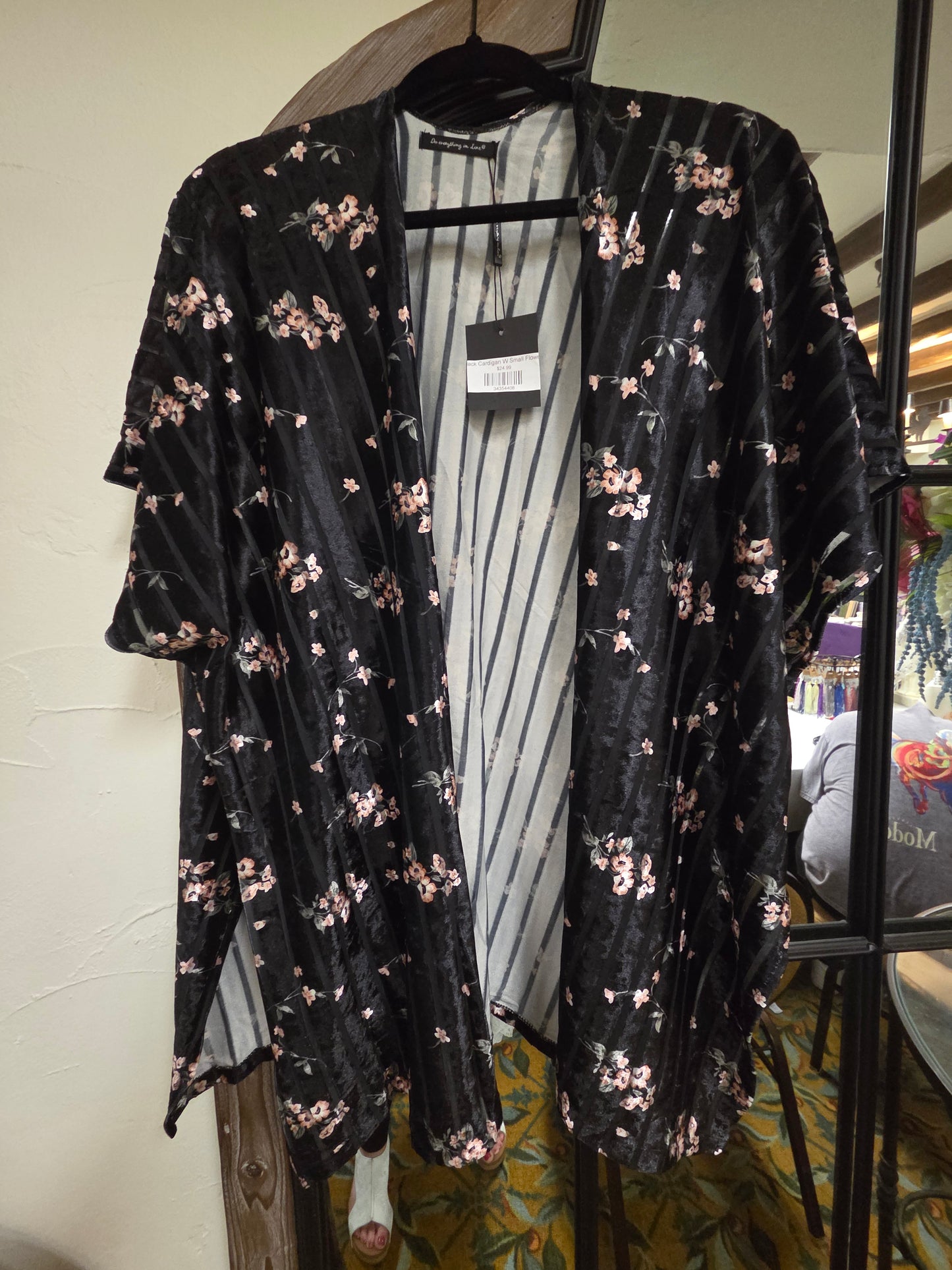 Black Cardigan W Small Flowers