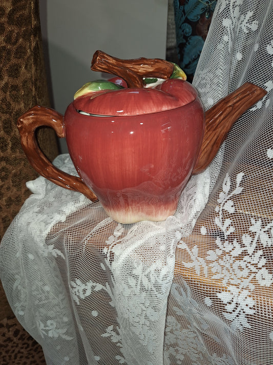 Apple Tea Pot