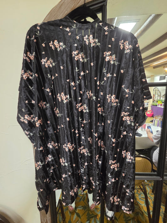 Black Cardigan W Small Flowers
