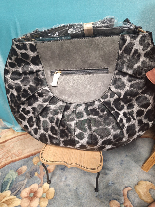 Gray Leo Crossbody with Wallet