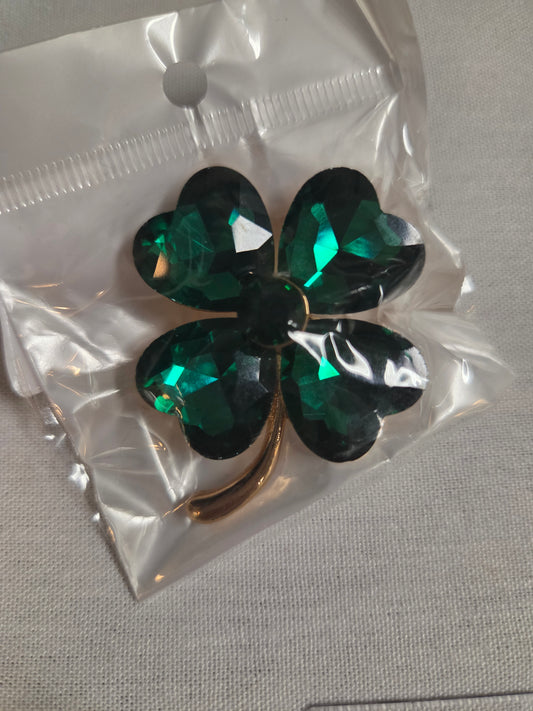 4 Leaf Clover Brooch Green