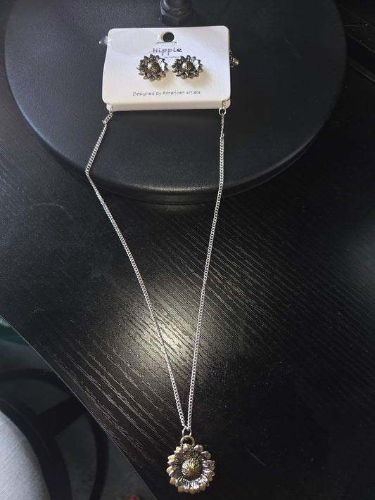 Sunflower Necklace Set