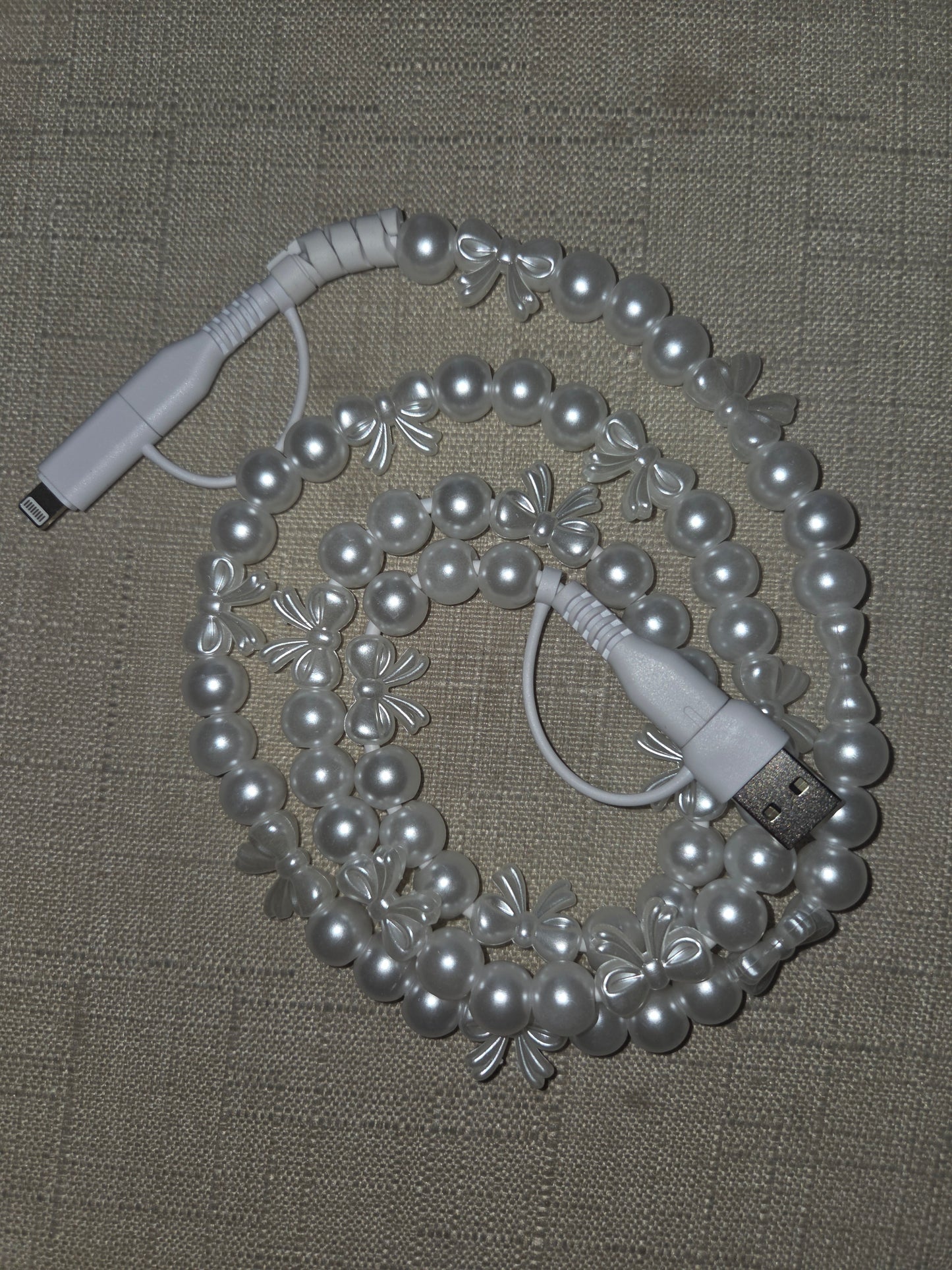 Pearl Bow Charging Cable