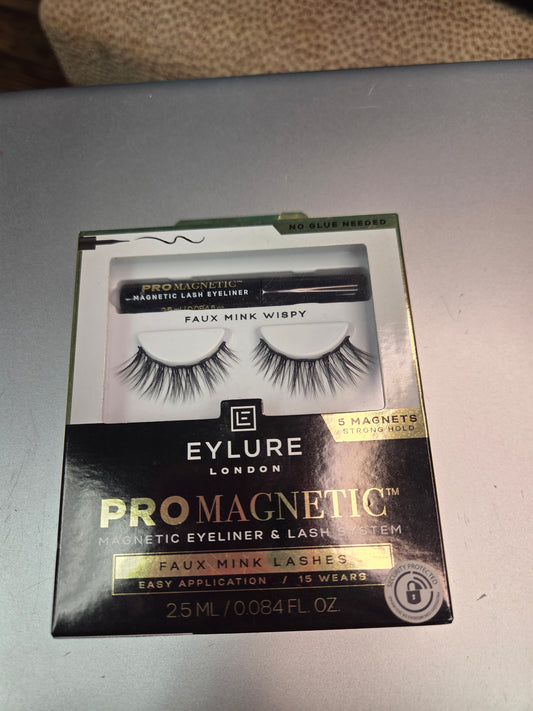 Magnetic Lashes