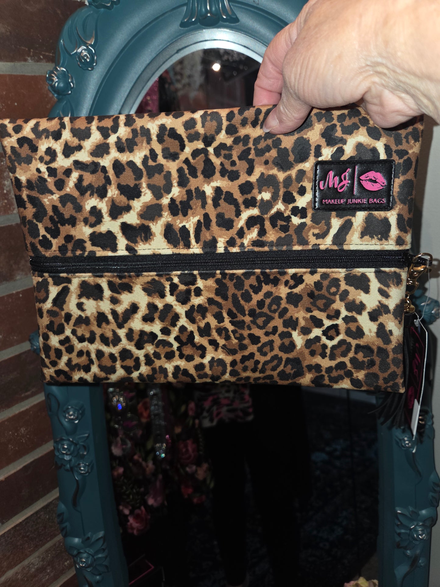 Makeup Junkie Bag Leo
