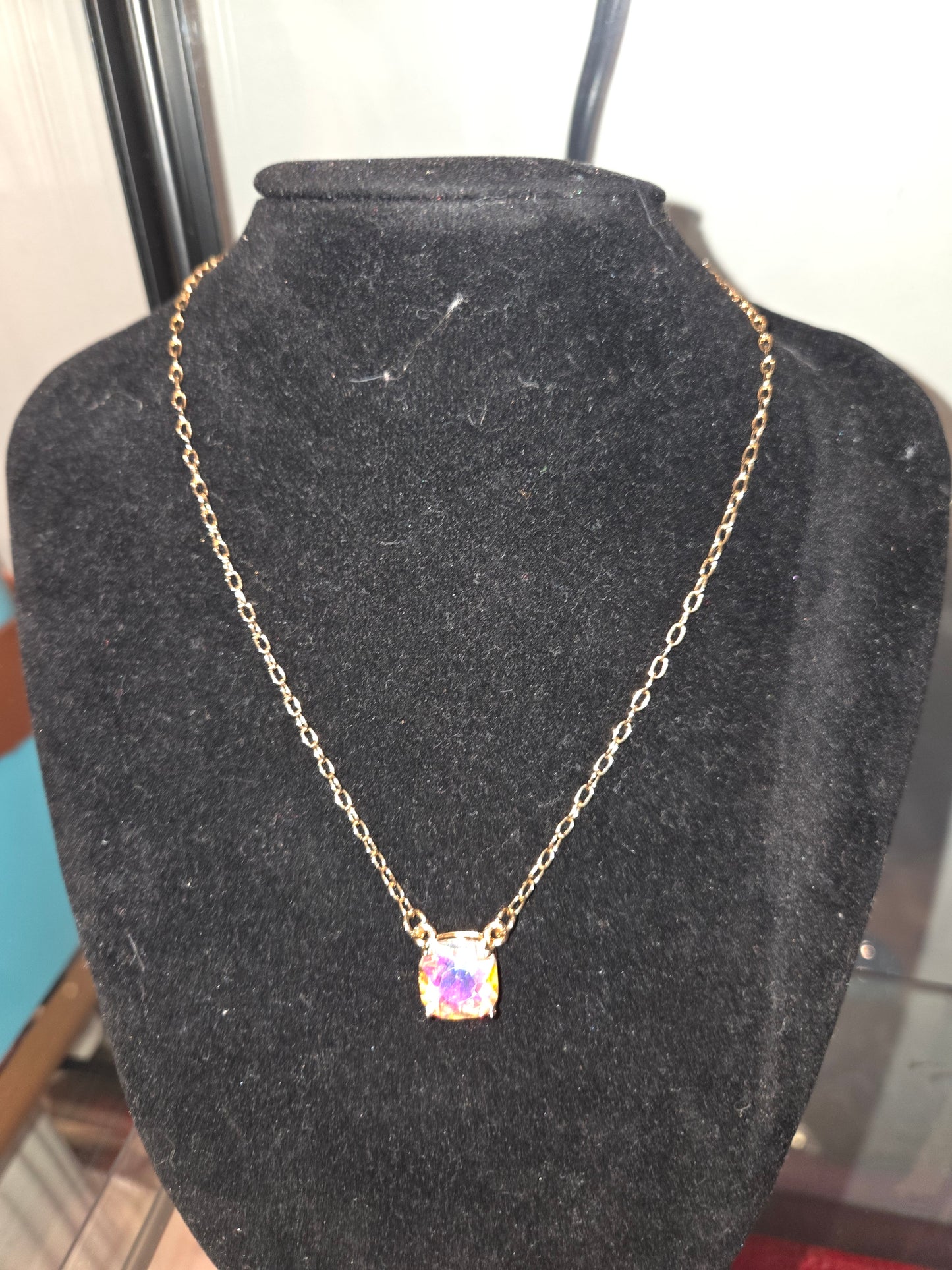 IRID Stone Necklace