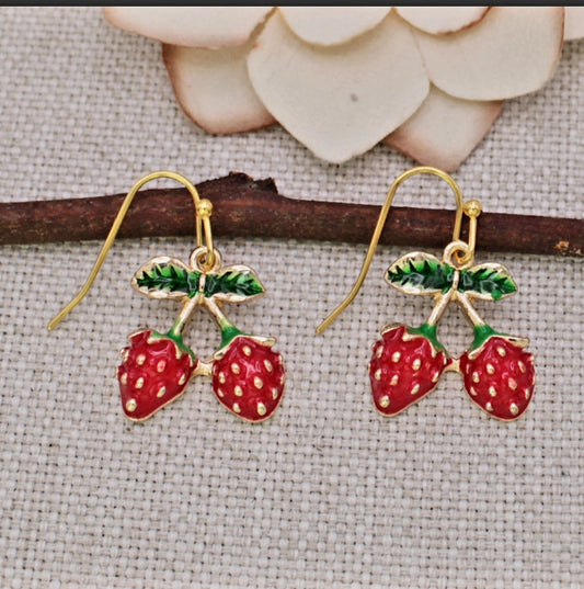 Juicy Bunch Gold Strawberry Earrings