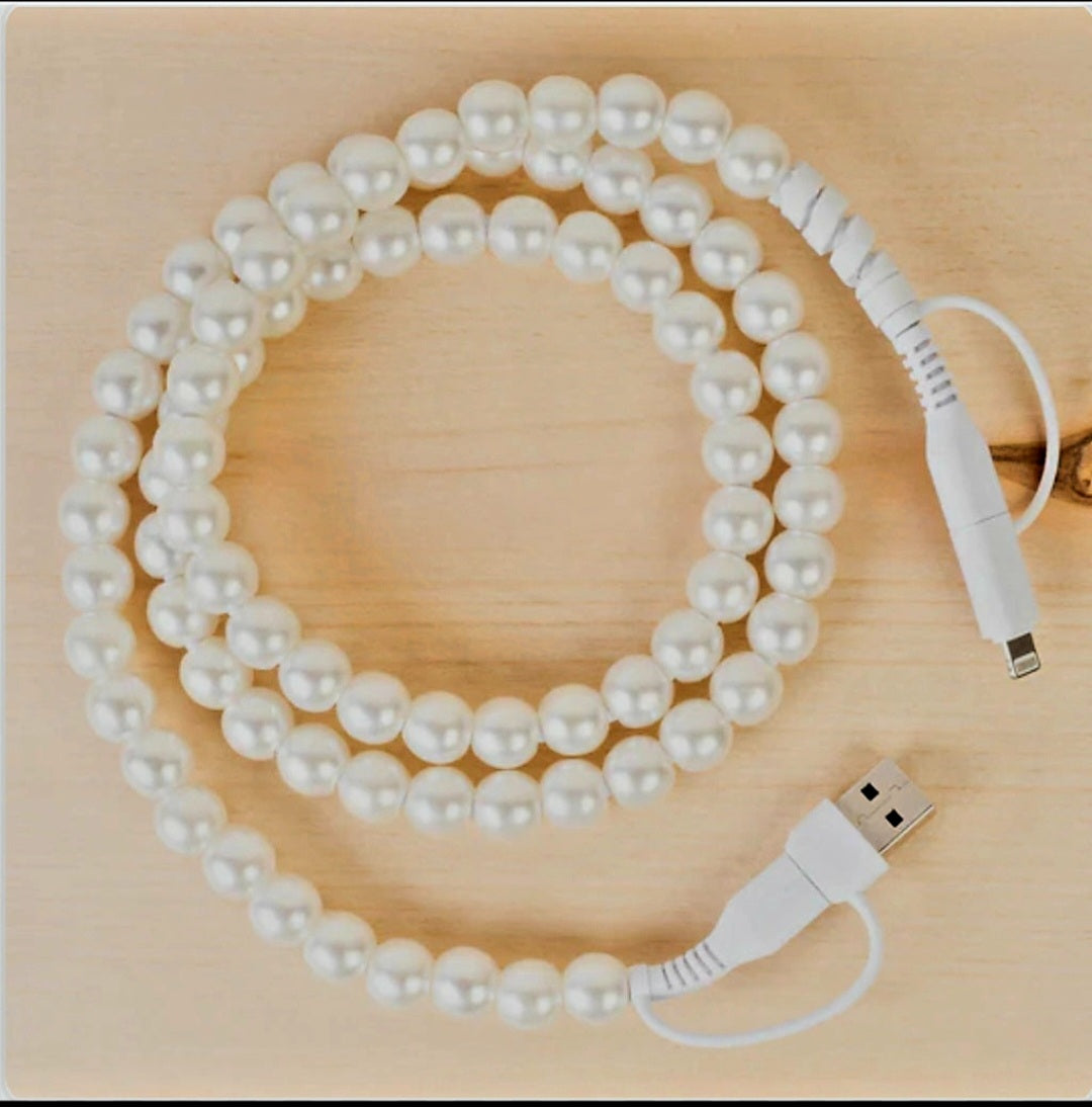 4 Way White Pearl Charger
